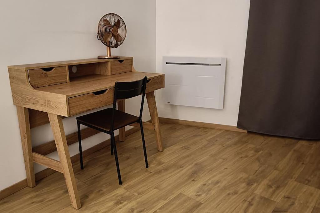 Appartement Confort Equipe Au Coeur De Beziers Bagian luar foto